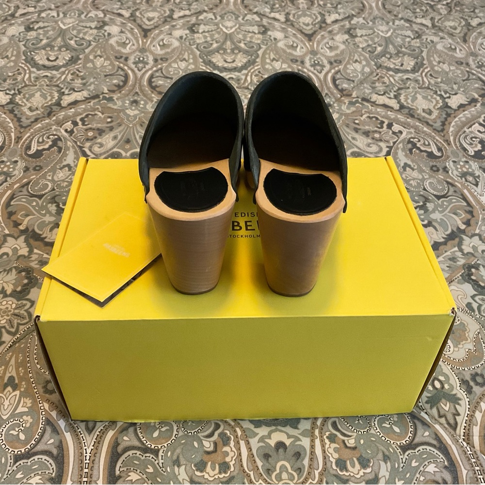 Mint Swedish Hasbeens Classic Slip In Black Clog Women’s Sz 38 US 8 - Picture 9 of 16